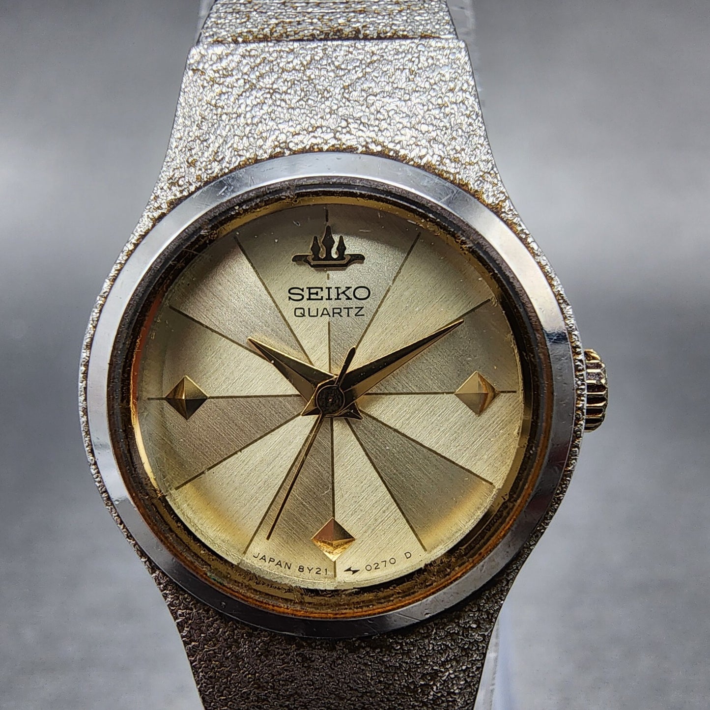 Seiko Watch Women 20mm Champagne Dial Silver Tone Round 8Y210010  New Battery1