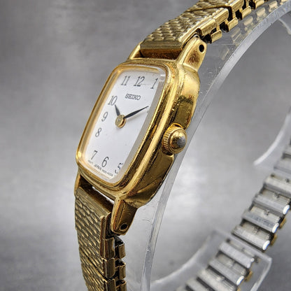 VTG Seiko Watch Women 17mm White Dial Gold Tone Rectangle 1N005K29 New Battery2