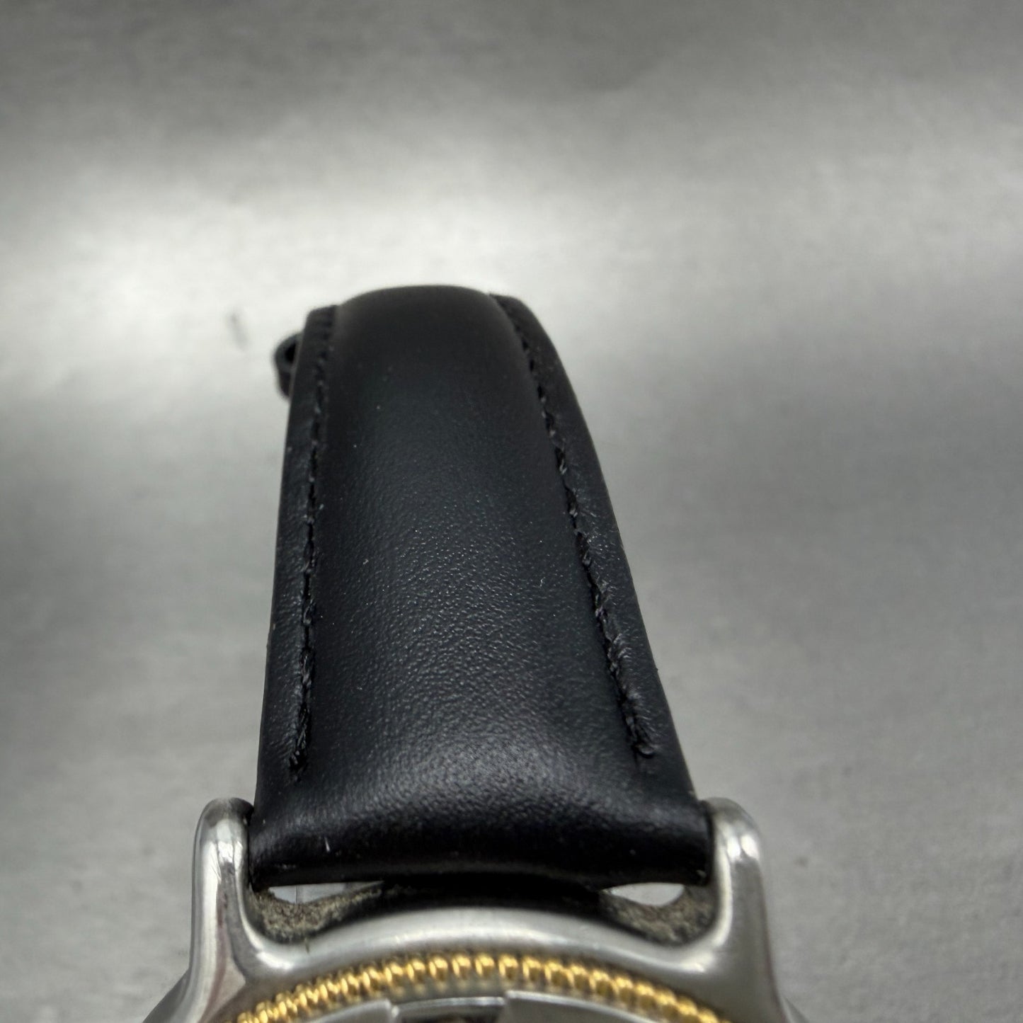 Eddie Bauer Dive Watch Men 36mm White Dial Two Tone Date Round New Battery4