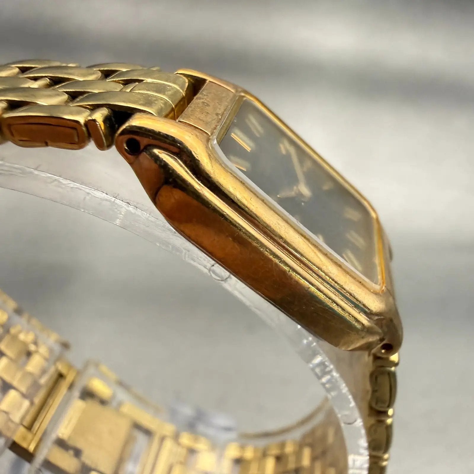 Seiko Watch Women 17mm Black Dial Gold Tone Rectangle V400-5498 New Battery VTG3
