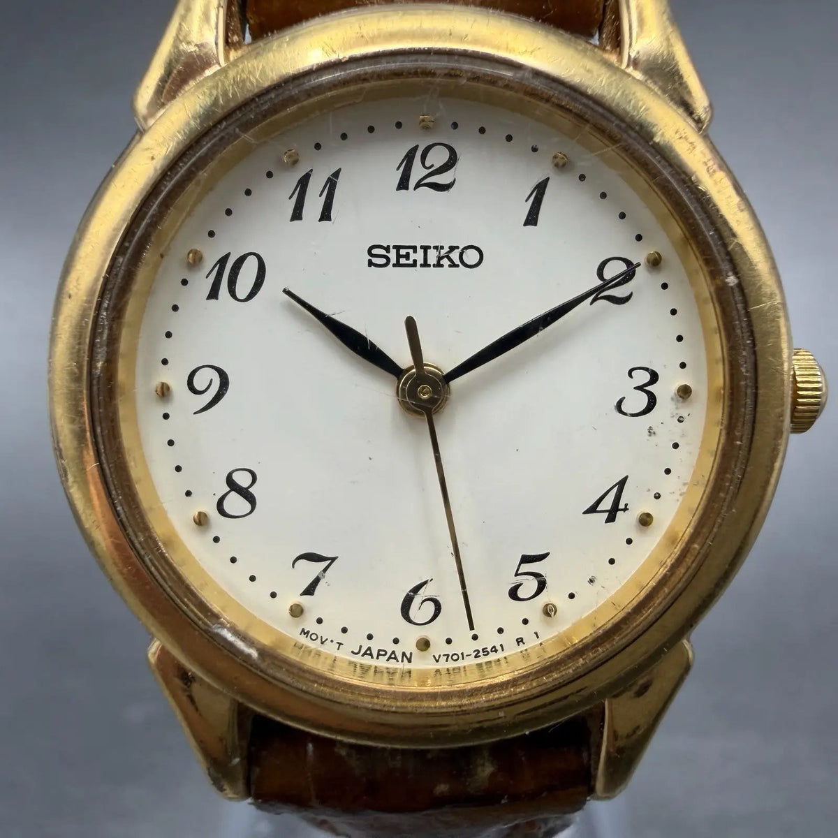Seiko Watch Women 25mm Cream Dial Gold Tone Round V701-1930 New Battery1
