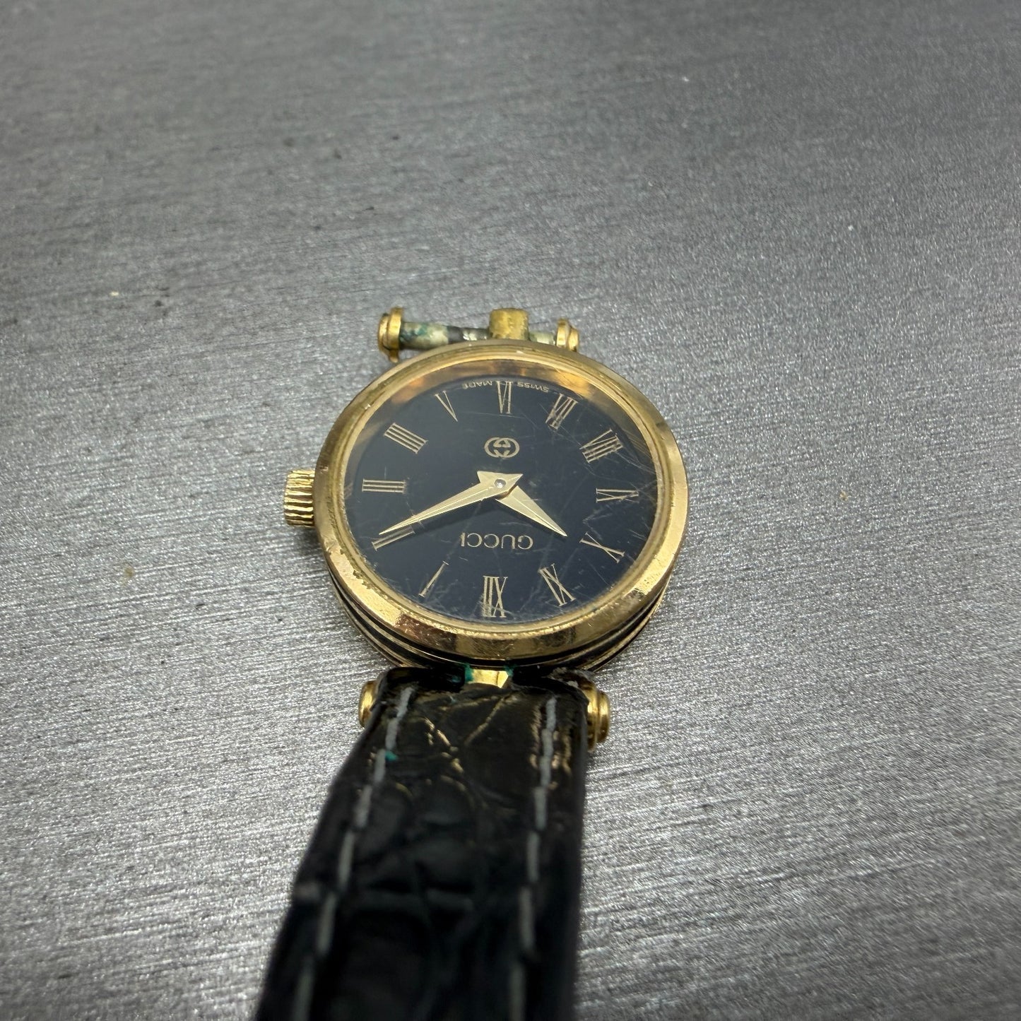 Gucci 2000L Watch Women 21mm Black Dial Gold Plated Round Vintage PARTS5