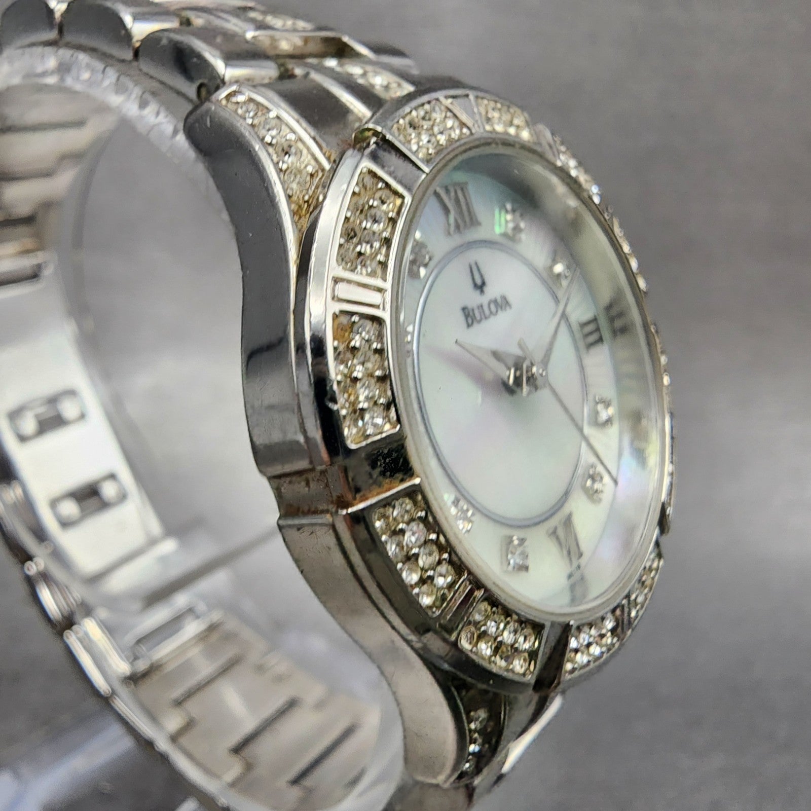 Bulova Watch Women 31mm MOP Dial Silver Tone Round 96L116 Crystal Accent New Bat3