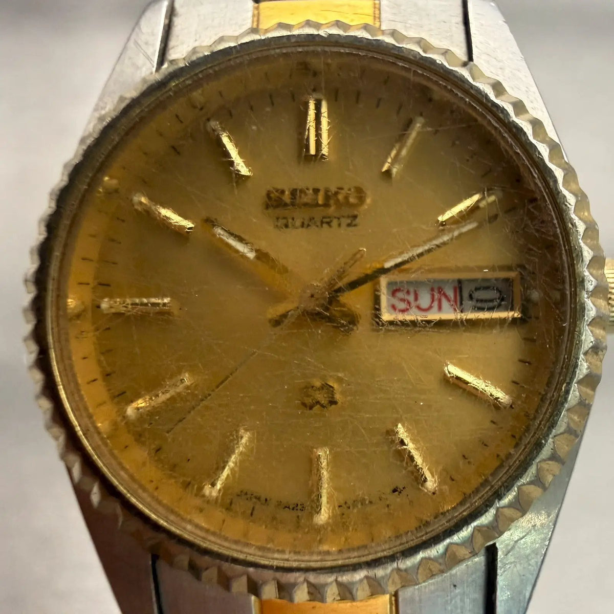 48304732