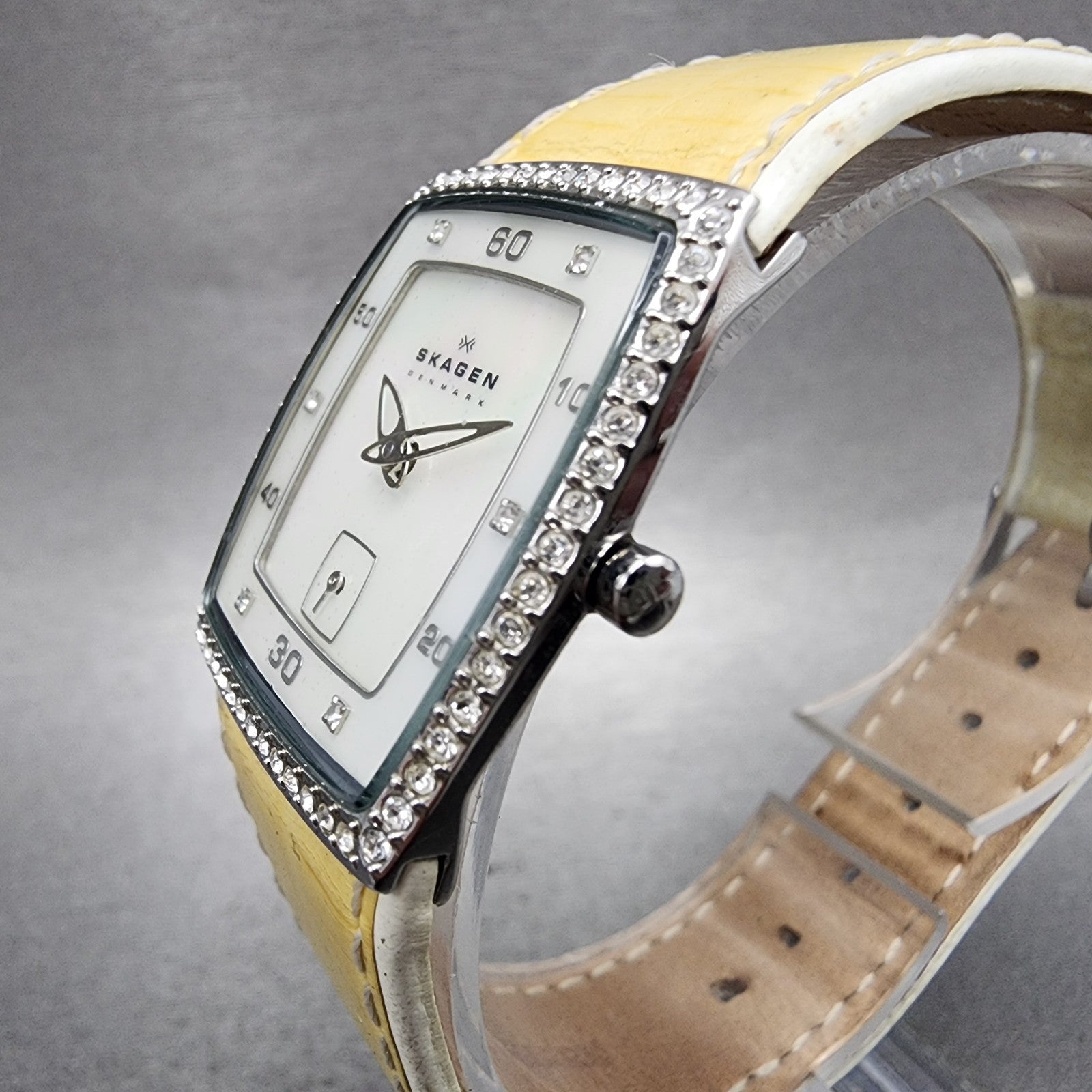 Skagen Tank Watch Women 27mm MOP Dial Silver Tone Rectangle Leather New Battery2
