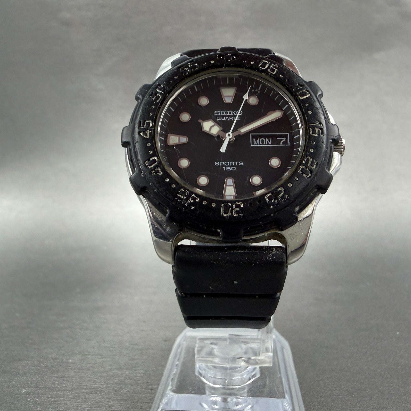 Seiko Diver Sports 150 Watch Men 37mm Black Dial Steel Daydate 7N33-6A3B NewBatt5
