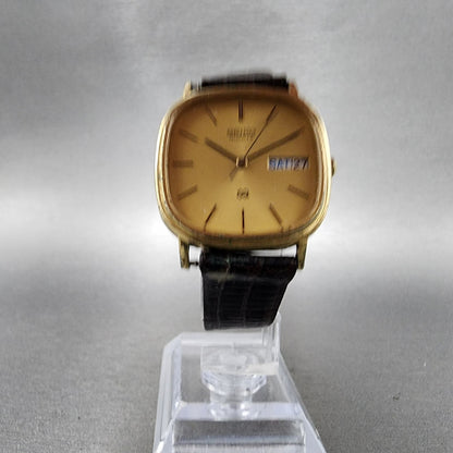 Seiko SQ Watch Men 30mm Champagne Dial Gold Tone Daydate 82235120 New Battery5