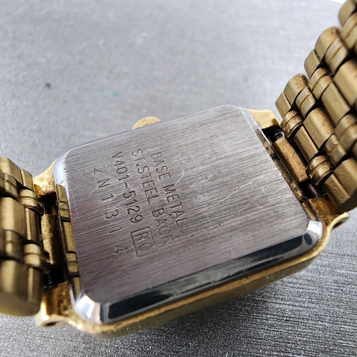 Seiko Tank Watch Women 18mm Champagne Dial Gold Tone Rectangle V4015129 New Bat9