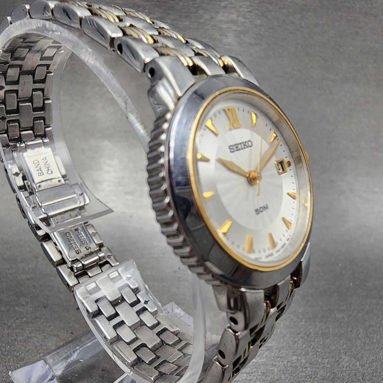 Seiko Watch Women 27mm White Dial Two Tone Date Round 7N820BR0 New Battery3