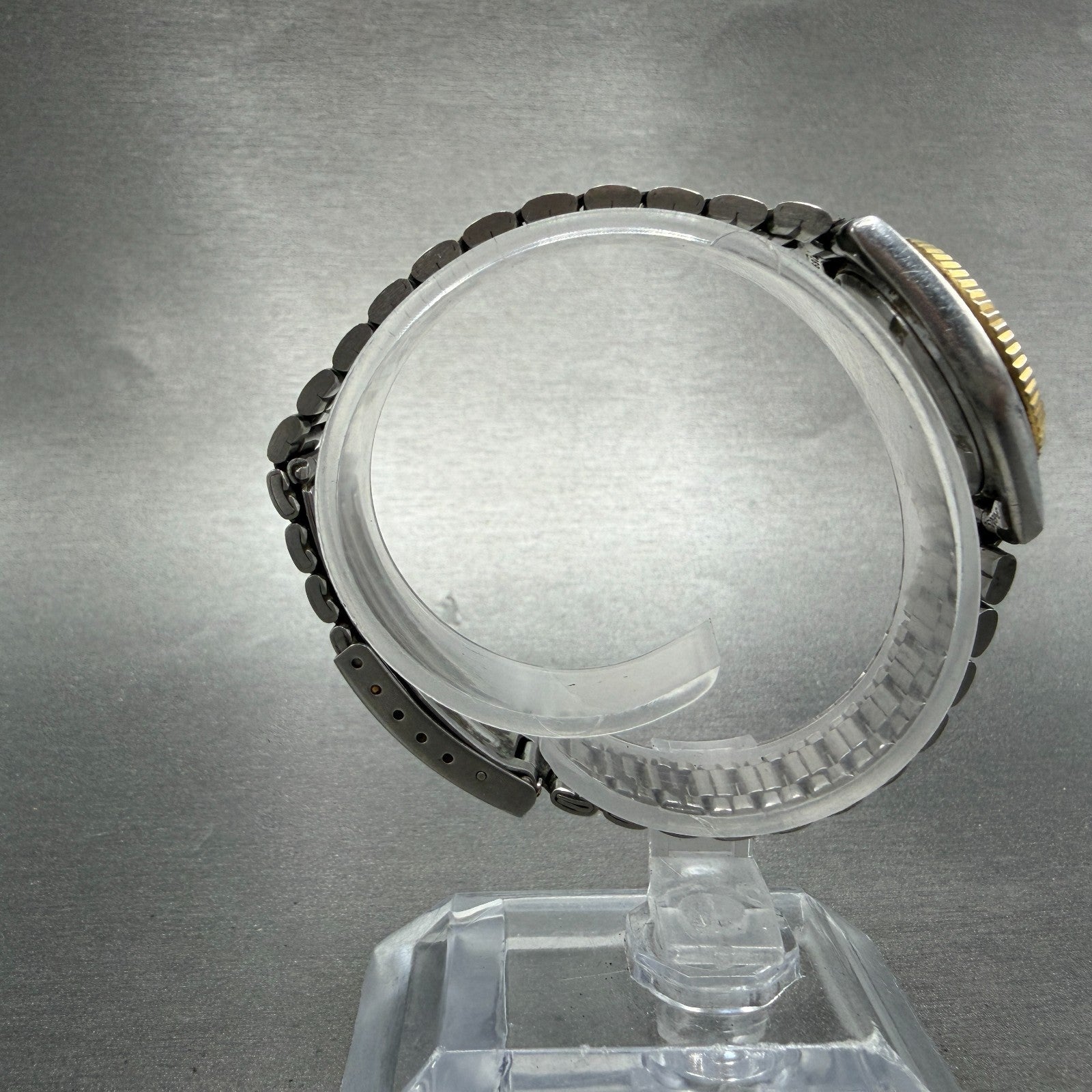 Seiko Watch Women 24mm White Dial Two Tone Daydate Round 3E23-0A69 New Batt HN78