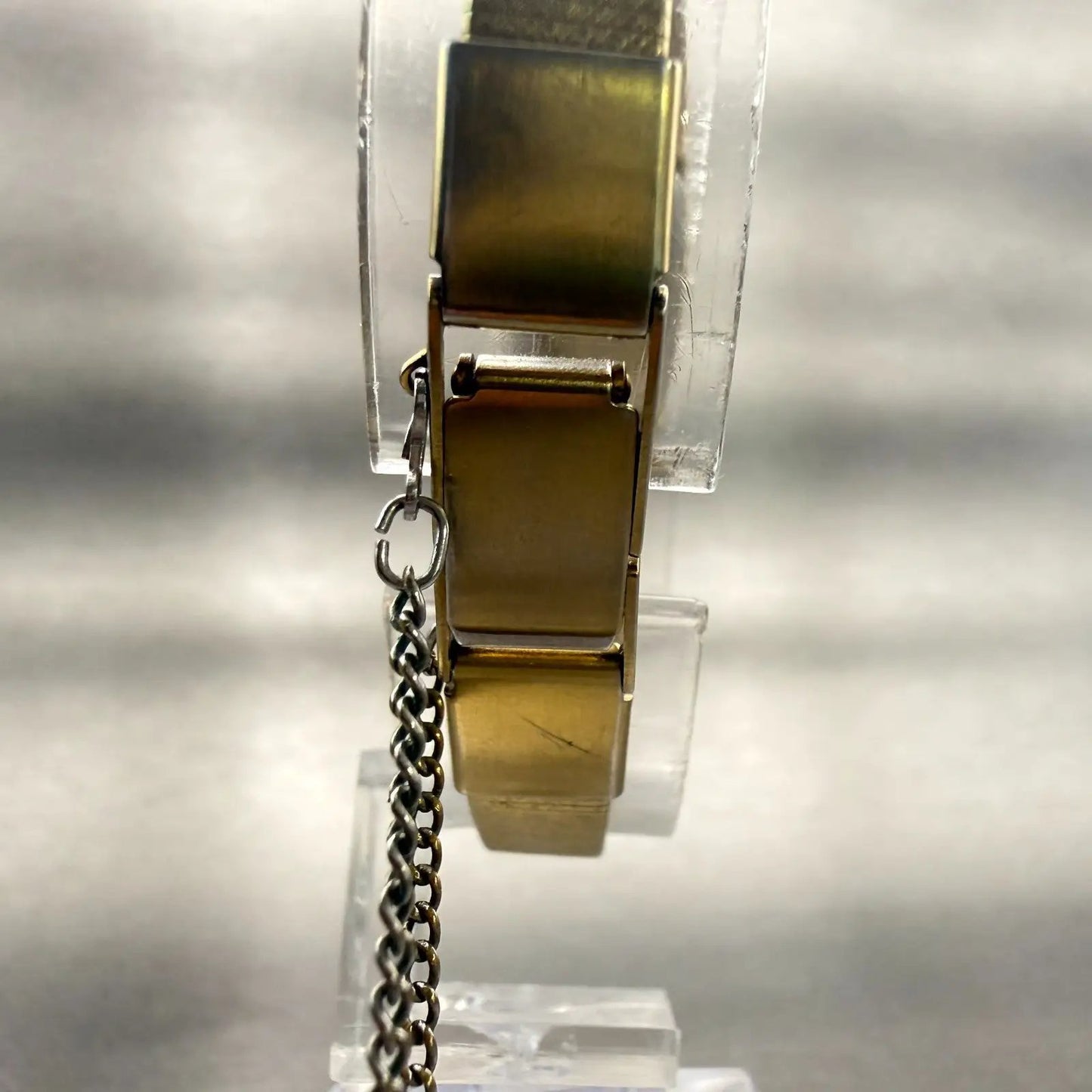 Seiko Watch Women 13mm Black Dial Gold Tone Rectangle 2E20-6139 New Battery VTG7