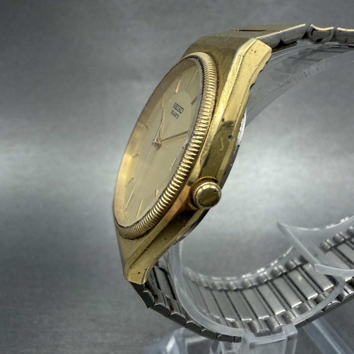 Seiko Watch Men 32mm Champagne Dial Gold Tone Date Round 6432-7019 New Battery2