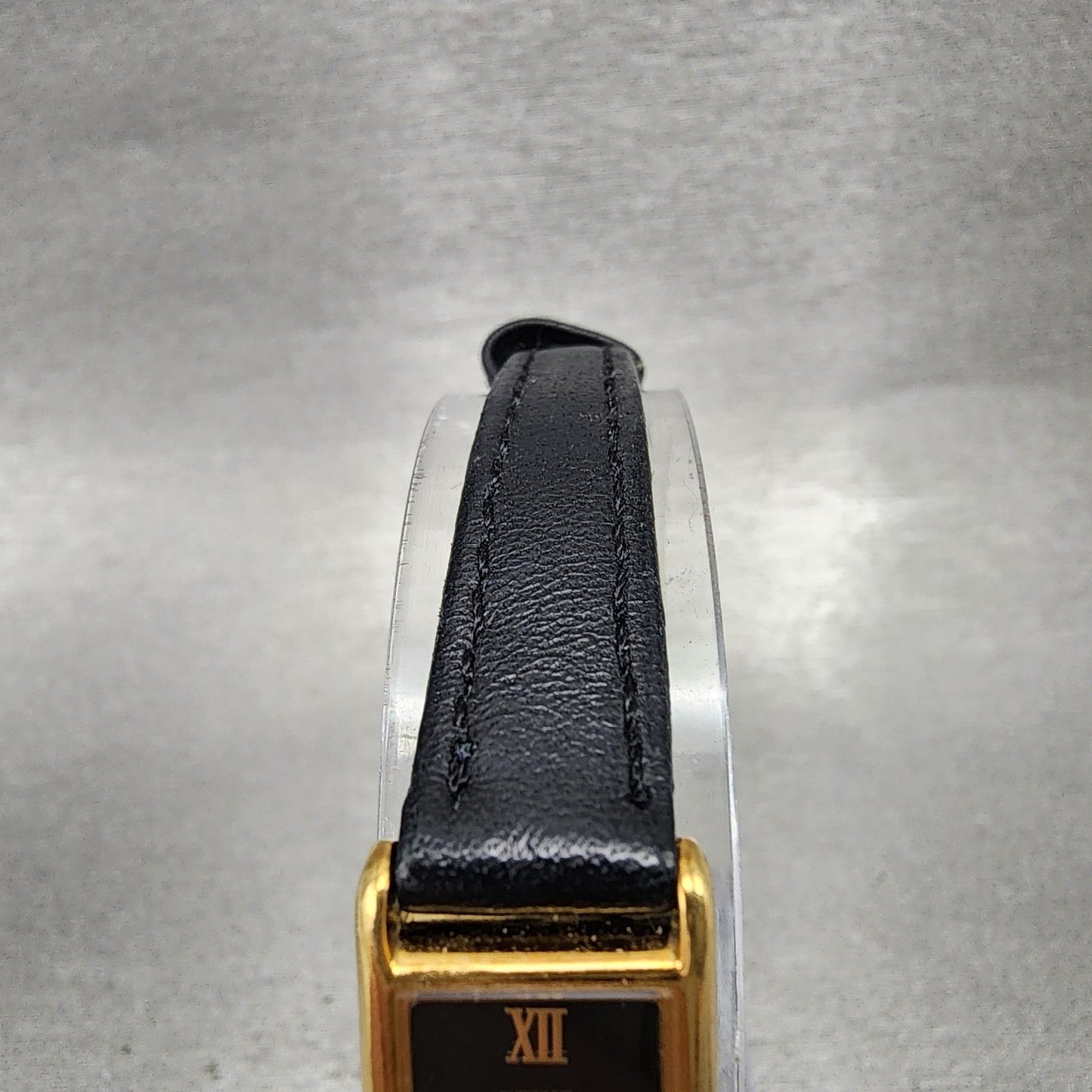 Seiko Tank Watch Women 13mm Black Dial Gold Tone Rectangle 2e206129 New Battery4