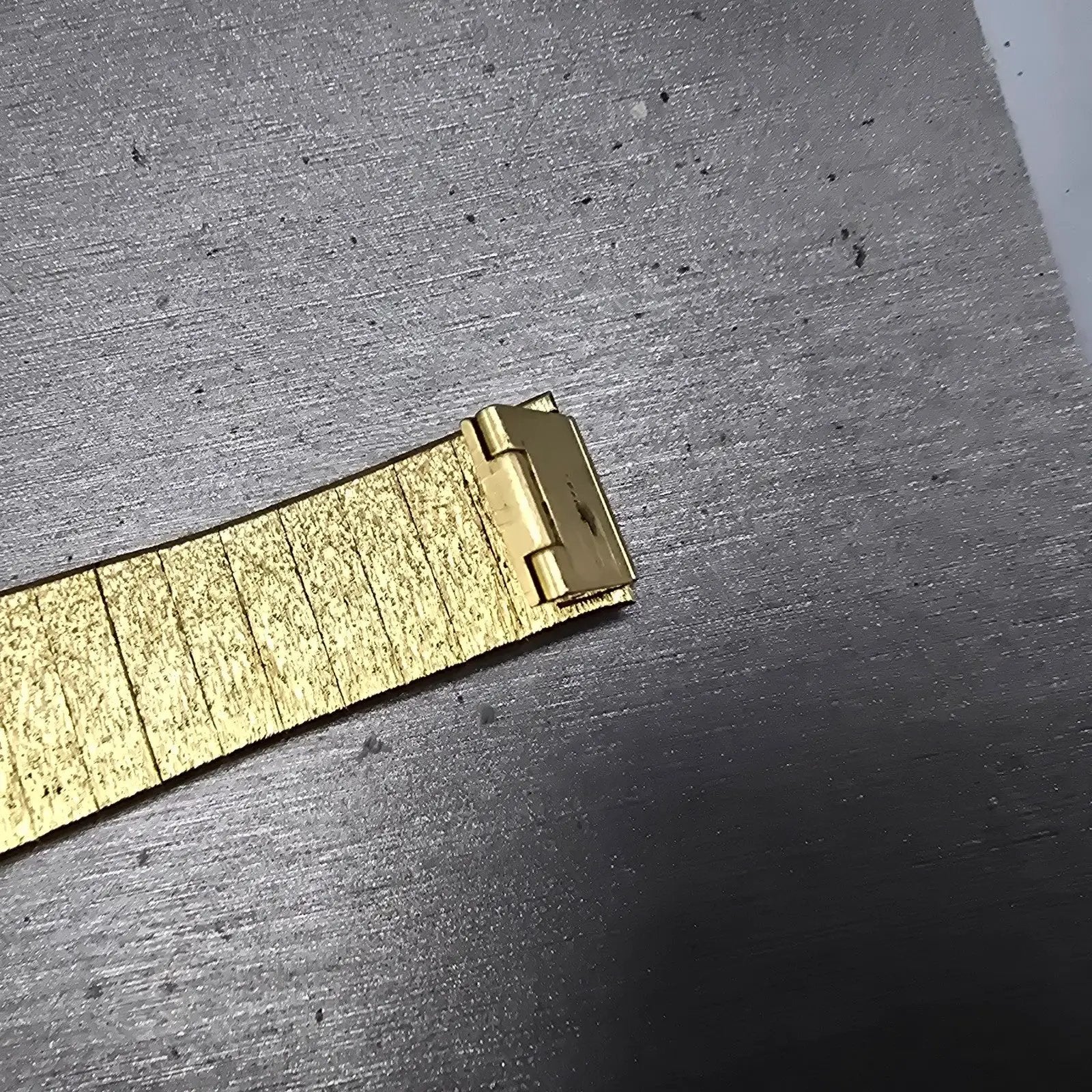 Bulova Tank Watch Men 24mm Black Dial Gold Tone Rectangle Diamond PARTS NO BACK9