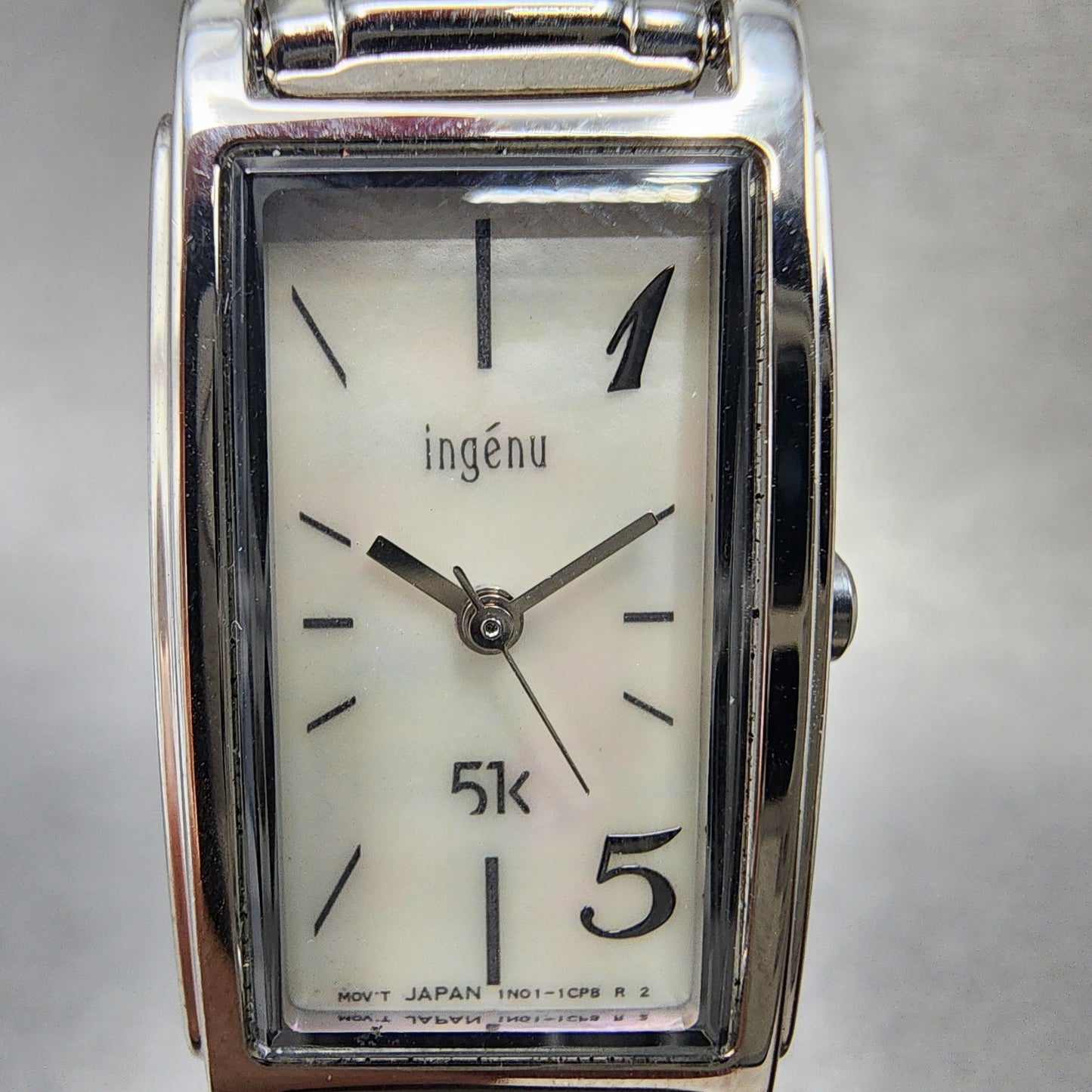 Seiko ALBA Ingenu Tank Watch Women 17mm MOP Dial Silver Tone Rectangle New Batt1