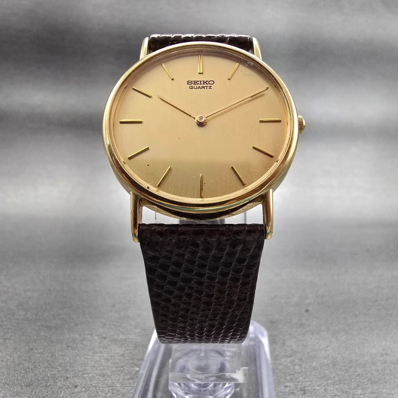 Seiko Watch Men 32mm Gold Dial Gold Tone Round 5Y30-7009 New Battery Vintage5