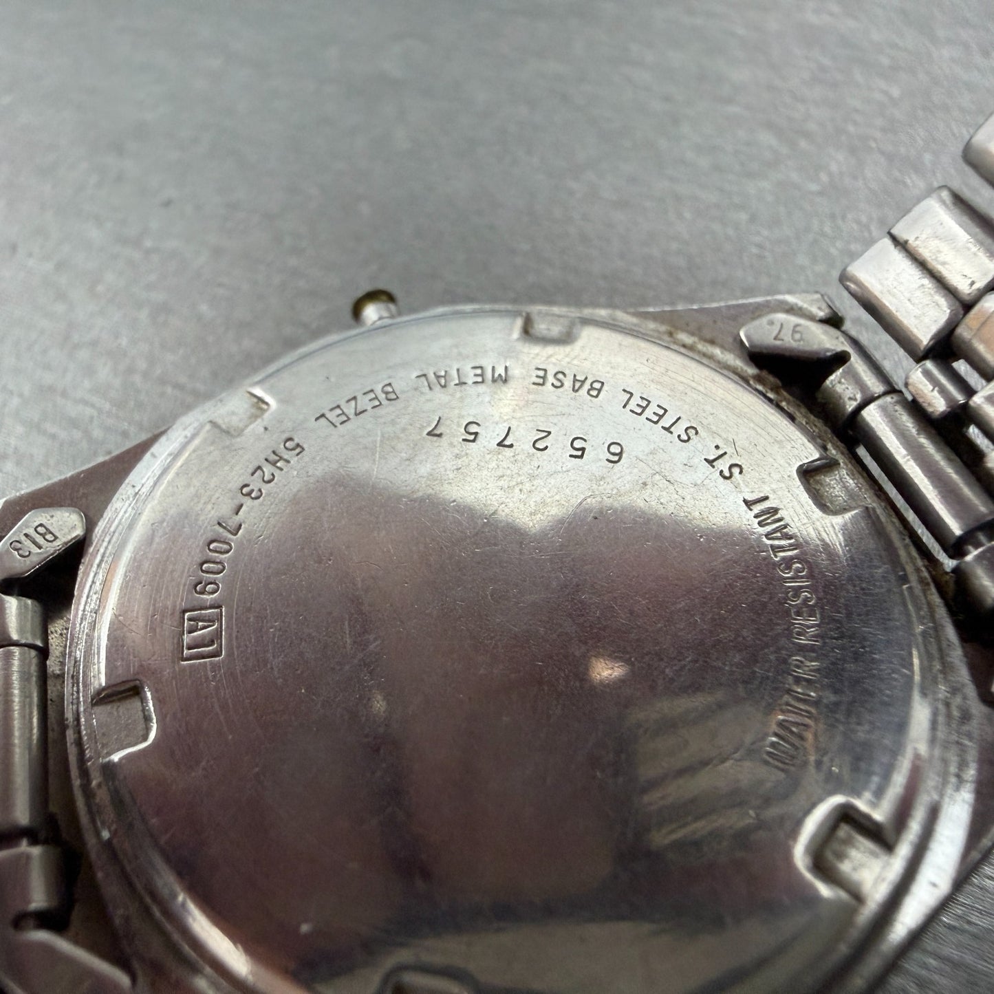 Seiko SQ Watch Men 34mm Gray Dial Two Tone Daydate Round 5H23-7009 PARTS10