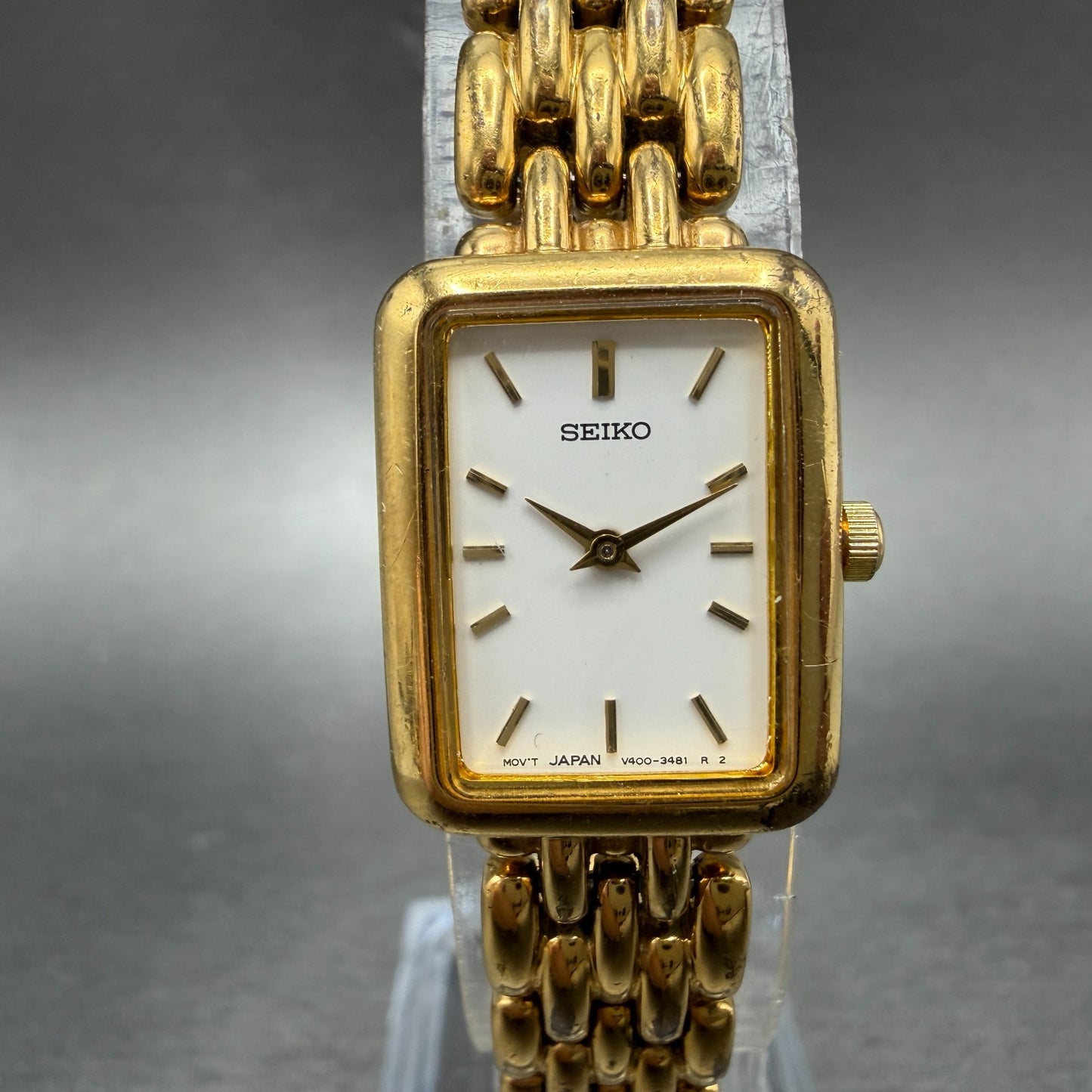 Seiko Tank Watch Women 17mm White Dial Gold Tone Rectangle V400-6169 New Battery0