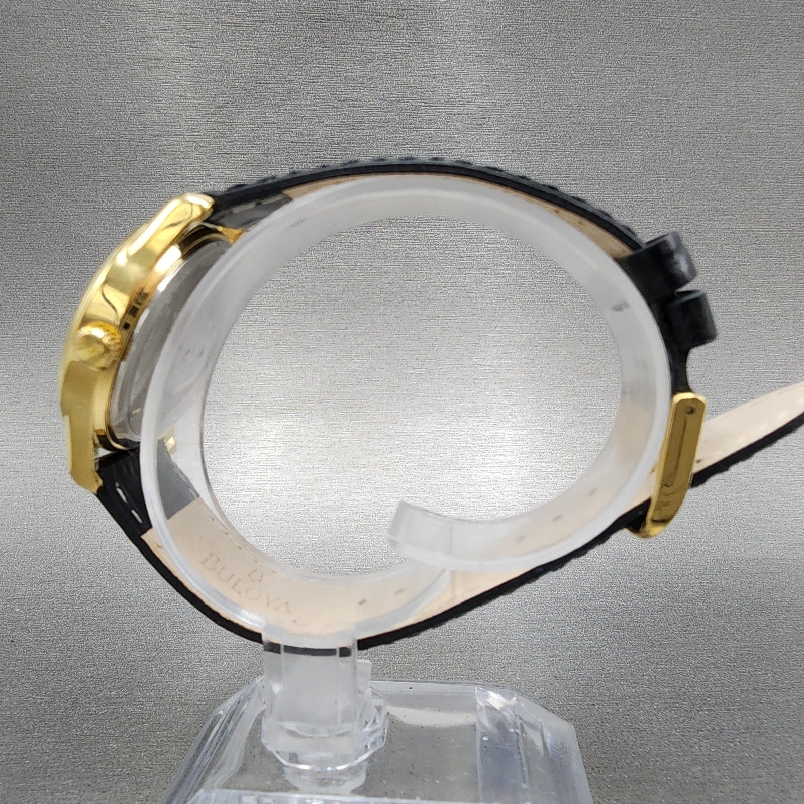 Bulova Watch Women 30mm Champagne Dial Gold Tone Round 97V25 New Battery6