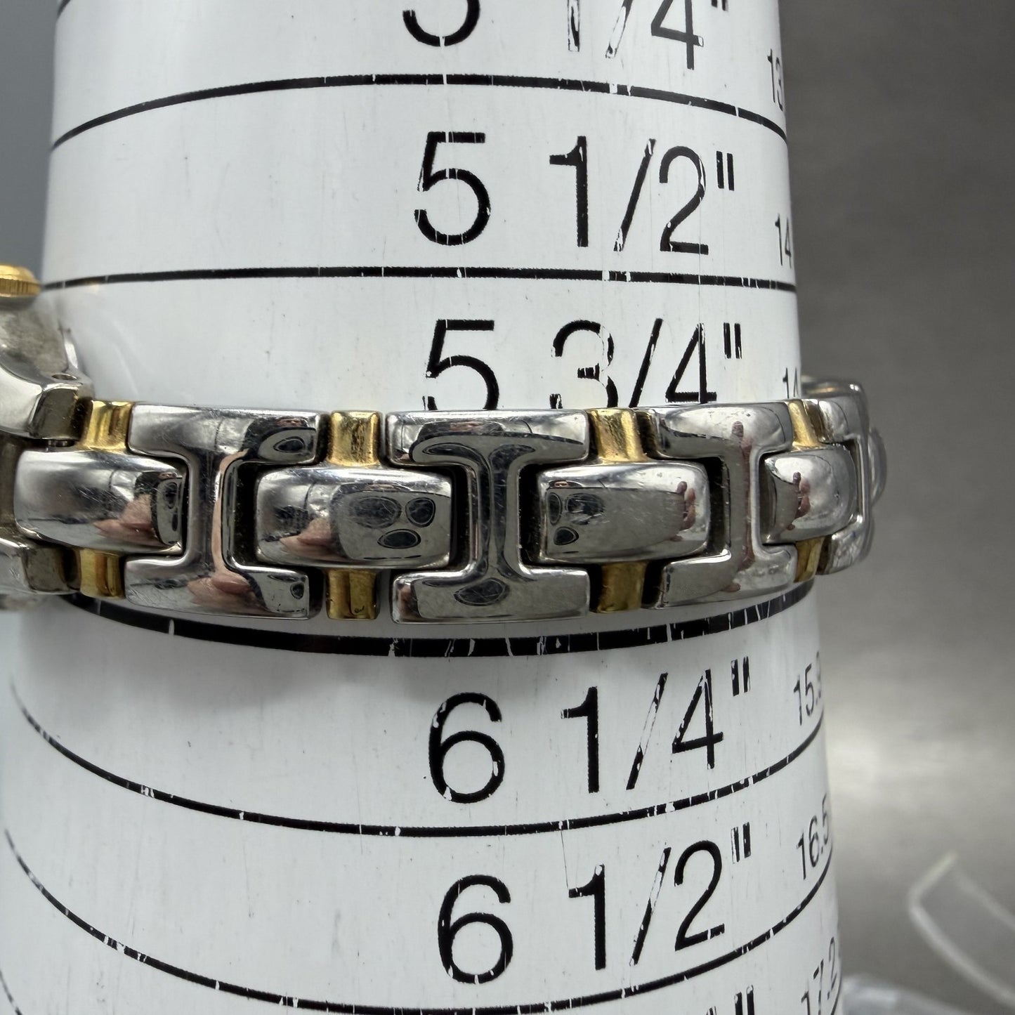 Seiko Watch Women 16mm White Dial Two Tone Oval VTG 1N010CT0 New Battery10