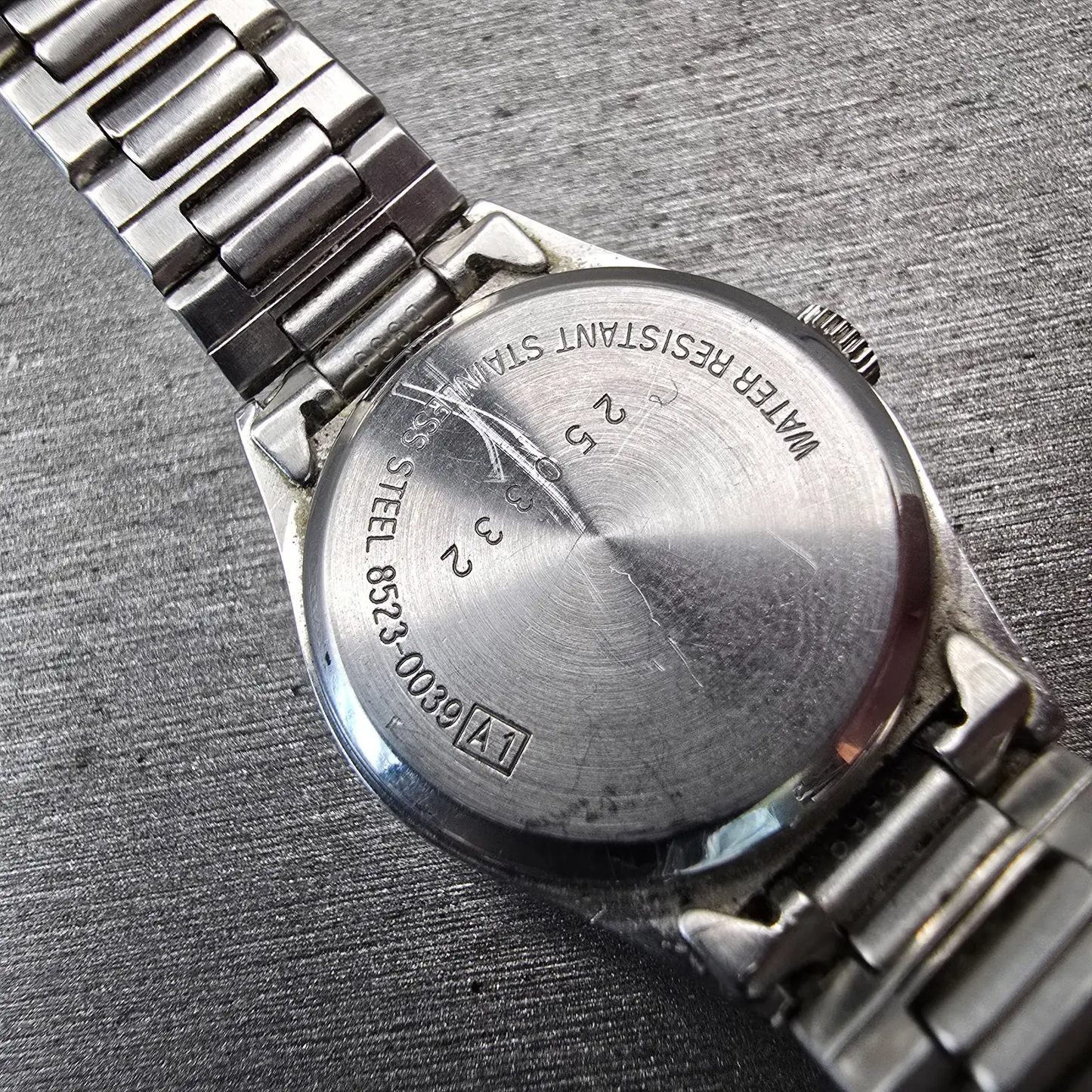 Seiko SQ Watch Women 23mm White Dial Silver Tone Daydate 8523-0039 New Battery10