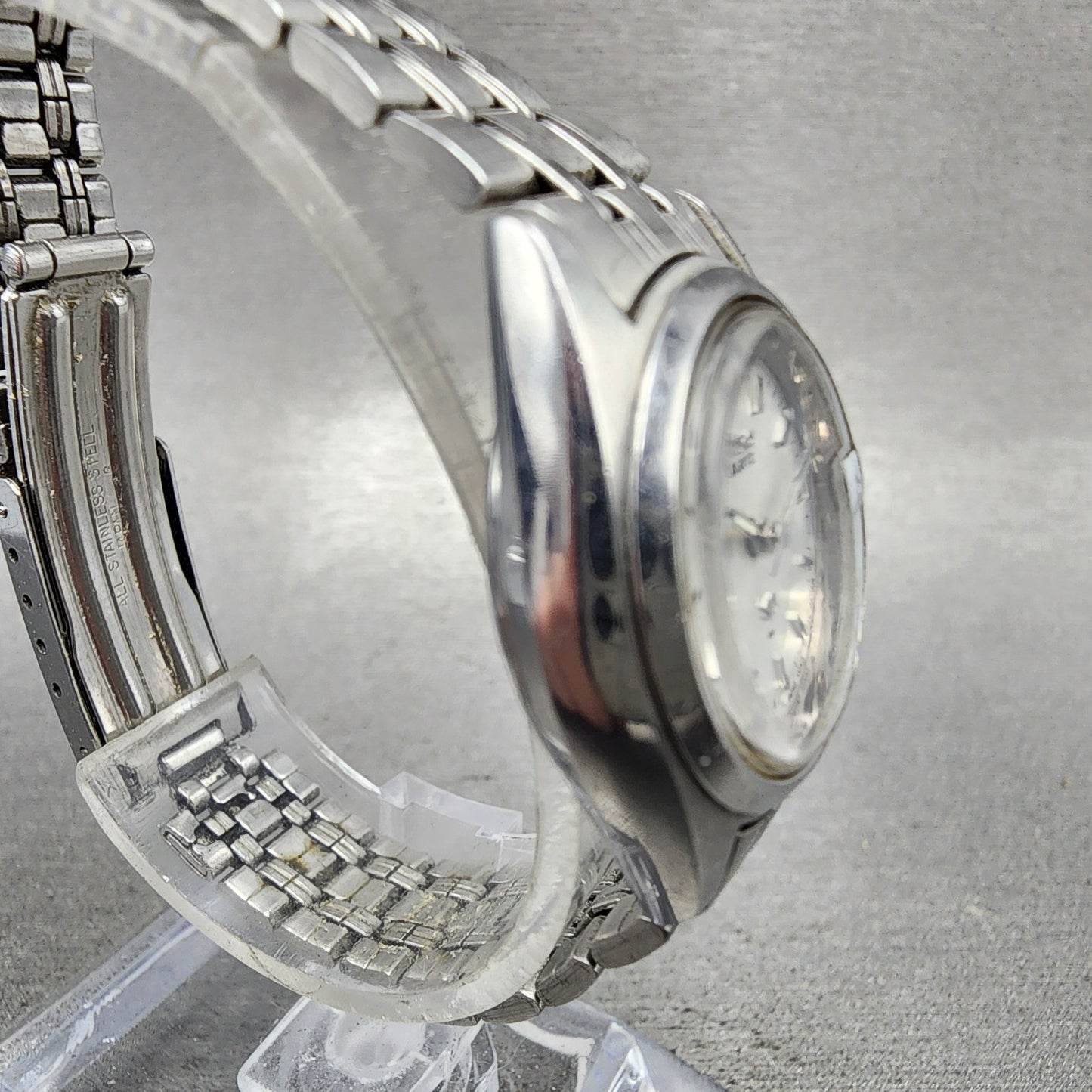 Seiko Sq Watch Women 23mm Silver Dial Silver Tone Date 85220059 New Battery3