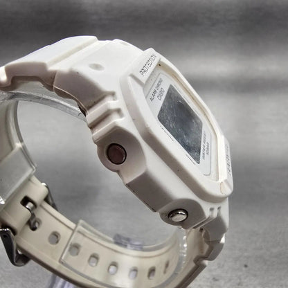Casio Baby-G BGD-565 Watch Women 38mm White Dial White Chrono Alarm New Battery3