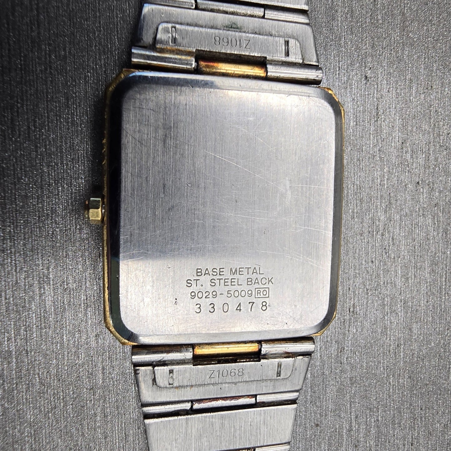 Seiko Watch Men 28mm Gold Dial Gold Tone Date Rectangle 9029-5009 New Battery10