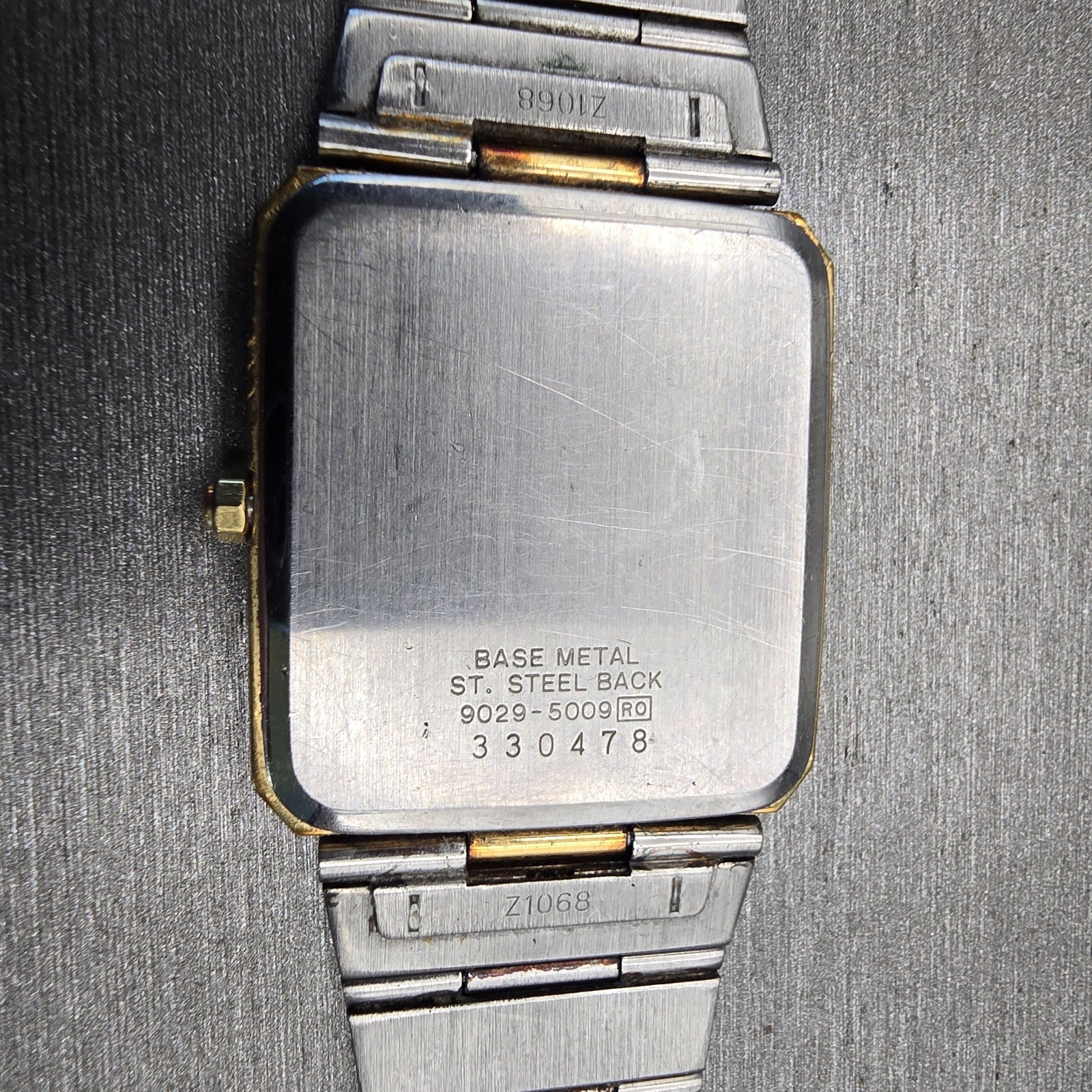 Seiko Watch Men 28mm Gold Dial Gold Tone Date Rectangle 9029-5009 New Battery10