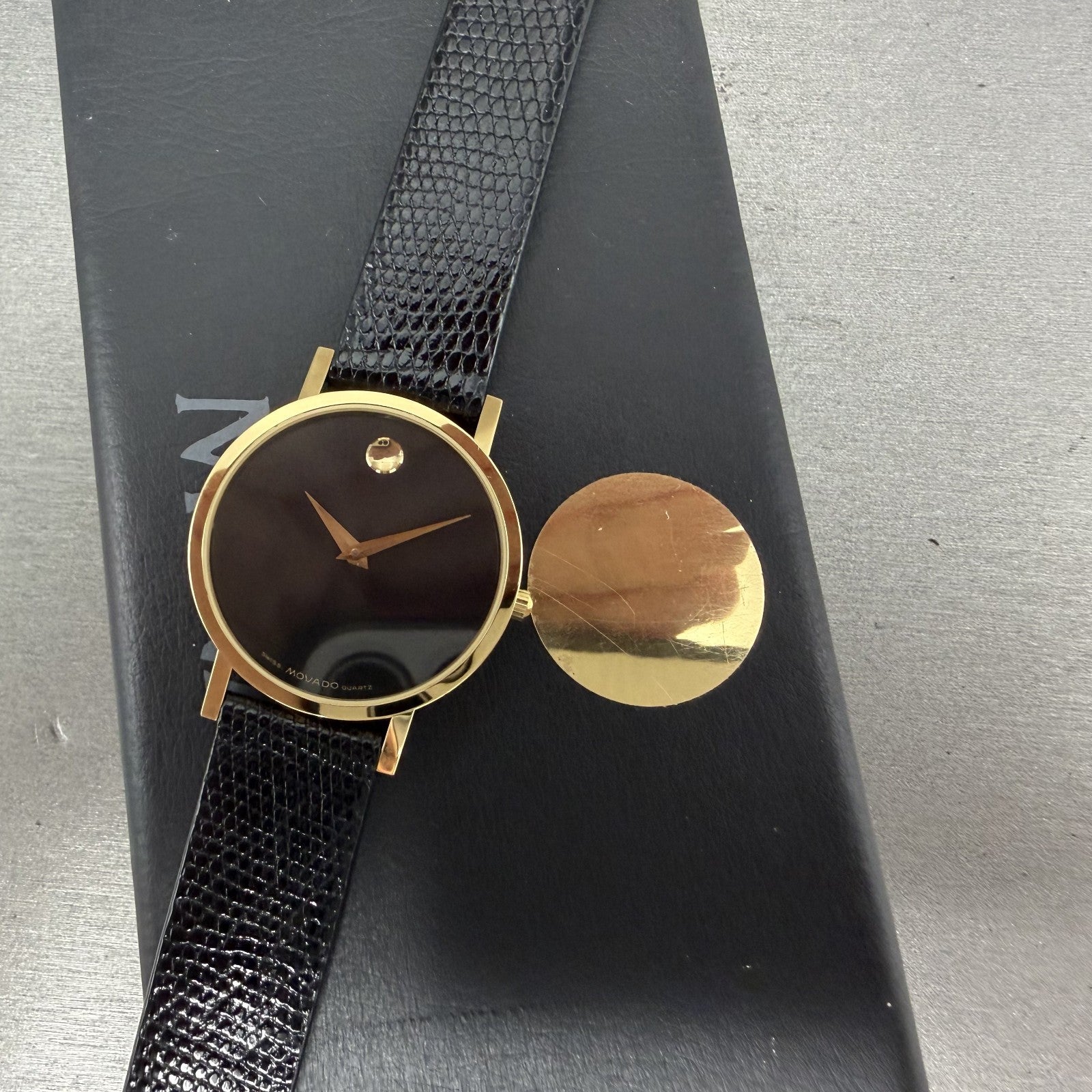 Movado Museum Watch Men 31mm Black Dial Gold Tone Round 8733882 New Battery0