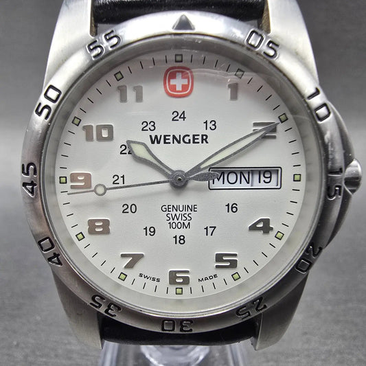 Wenger Dive Watch Men 37mm White Dial Silver Tone Daydate Round New Battery0
