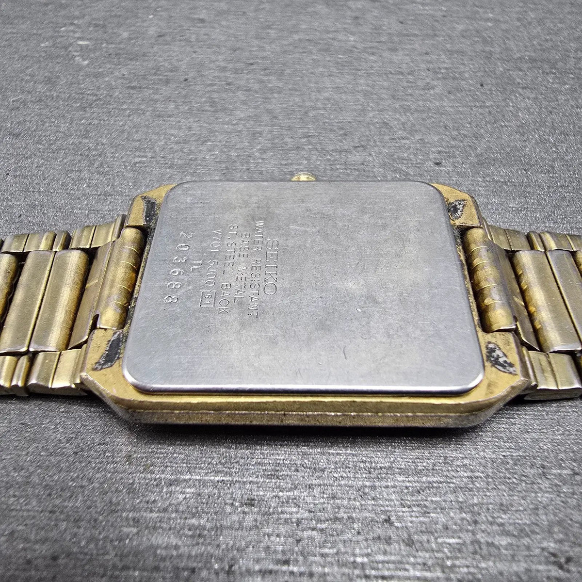 Seiko Tank Watch Men 26mm Gold Dial Gold Tone Rectangle V701-5J00 PARTS14