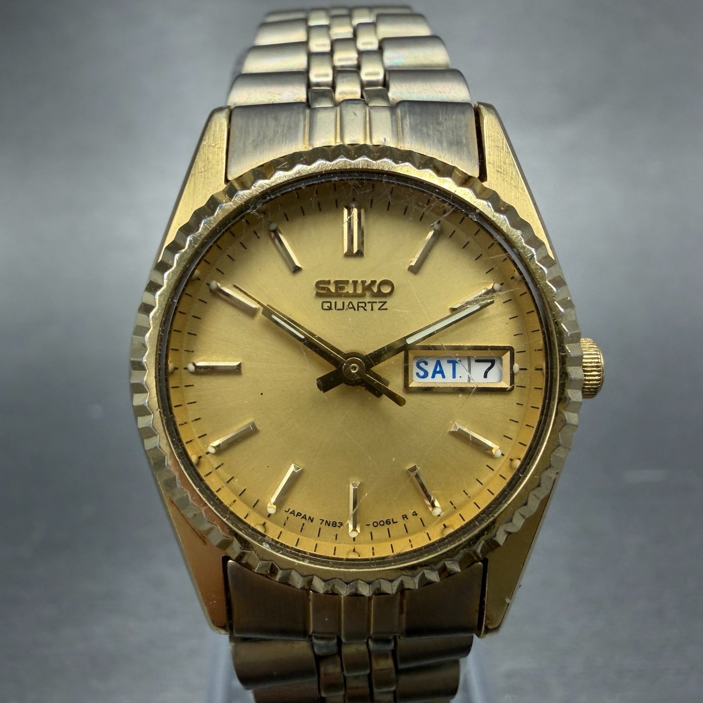 Seiko Watch Women 24mm Champagne Dial Gold Tone Daydate Round 7N83-0049 New Batt0