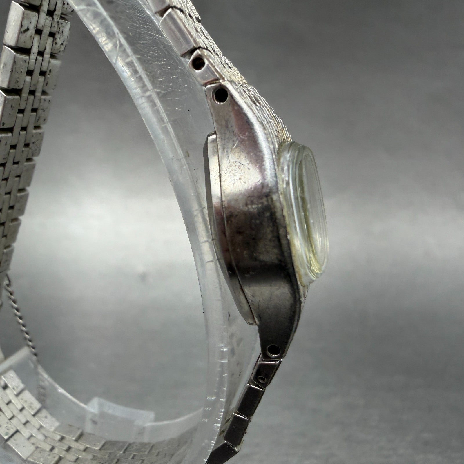 Seiko Watch Women 17mm Silver Dial Silver Tone Round 1120-3020 Manual Runs VTG3