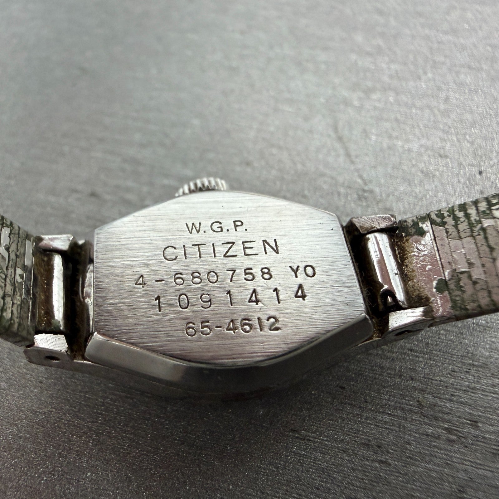 Citizen Watch Women 15mm Silver Dial Silver Toe Oval Manual 4-680758 Runs VTG9