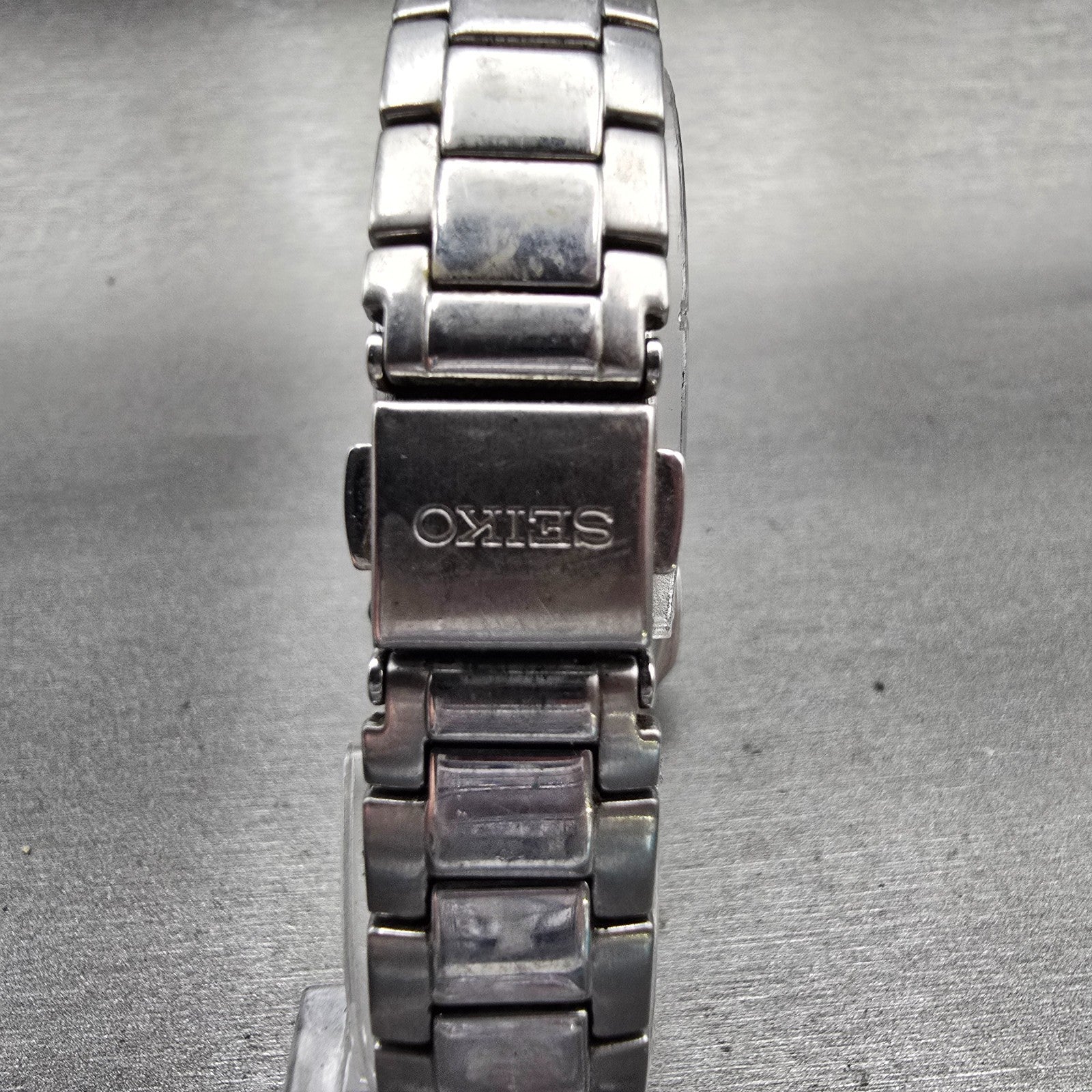 Seiko Watch Women 26mm Blue Dial Silver Tone Date Round 7N82-0BE0 New Battery6