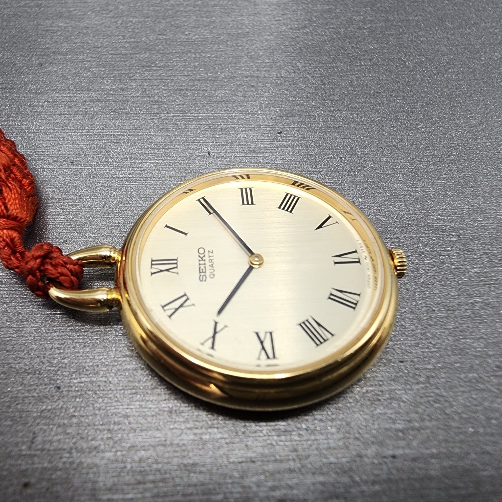 Seiko Pocket Watch Women 27mm Champagne Dial Gold Tone 14000800 New Battery4