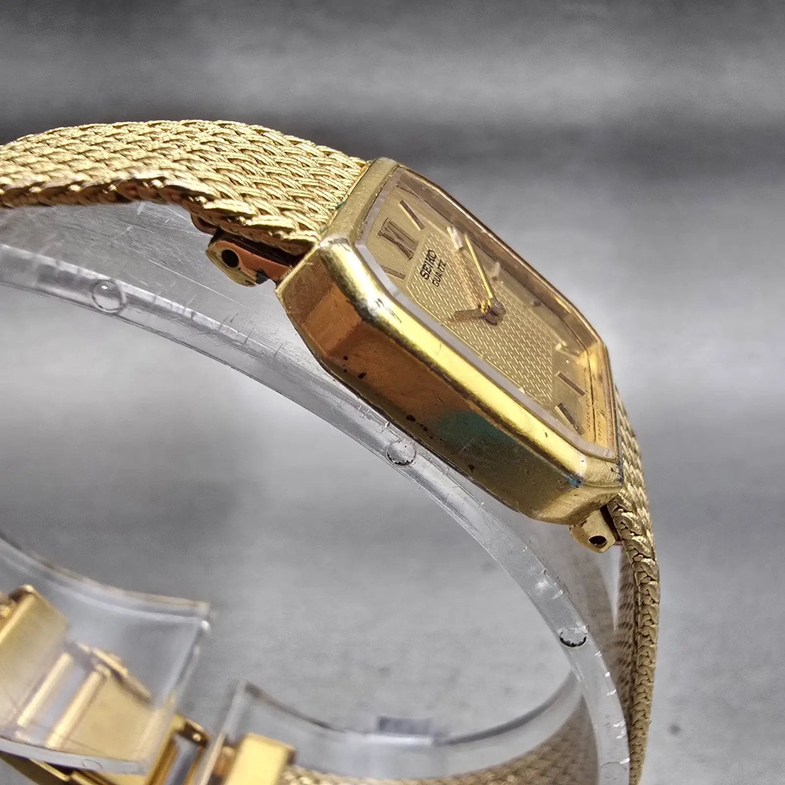 Seiko Watch Women 17mm Gold Dial Gold Tone Rectangle 1400-8089 New Battery VTG3