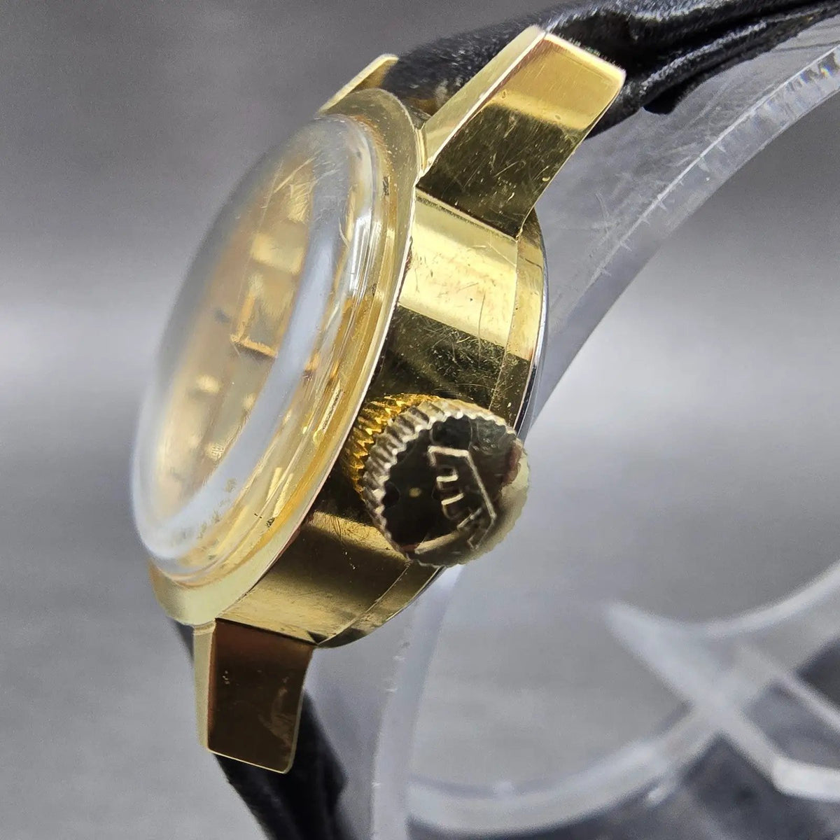 Fortis Automatic Watch Women 21mm Gold Dial Gold Plated Date Round Runs Vintage2
