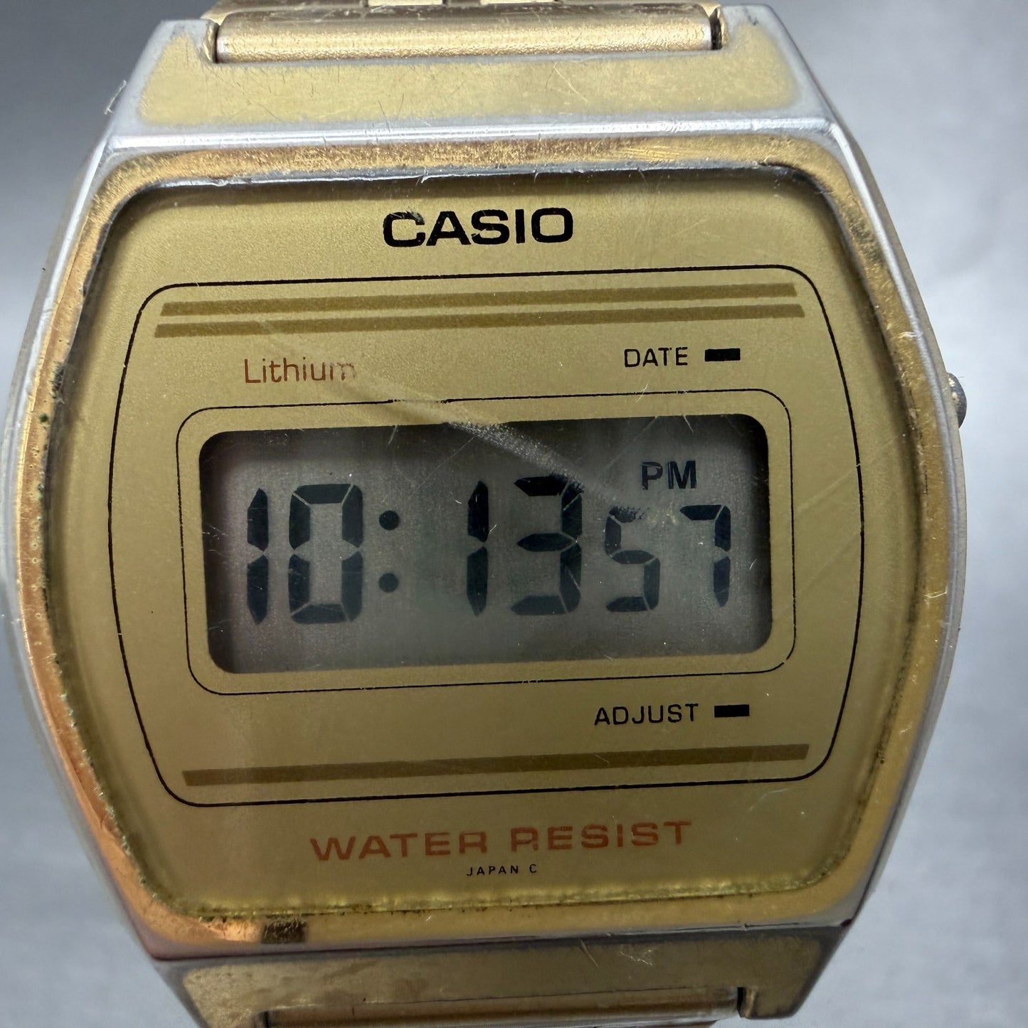 Casio B612W Watch Men 35mm Digital Gold Tone Date Round New Battery 350 VTG1