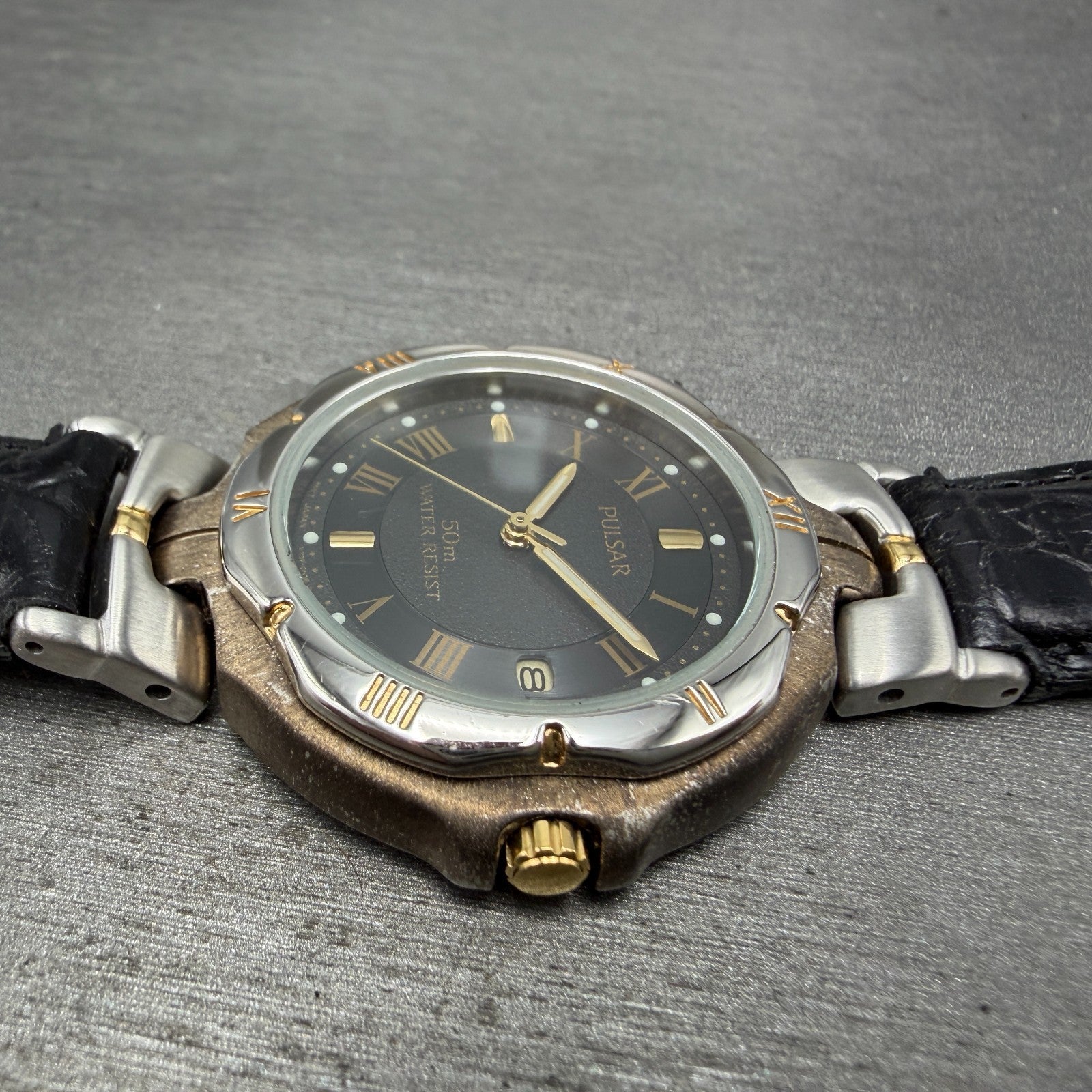 Pulsar Watch Men 36mm Black Dial Silver Tone Date Round V732-0D90 SAMPLE PARTS4