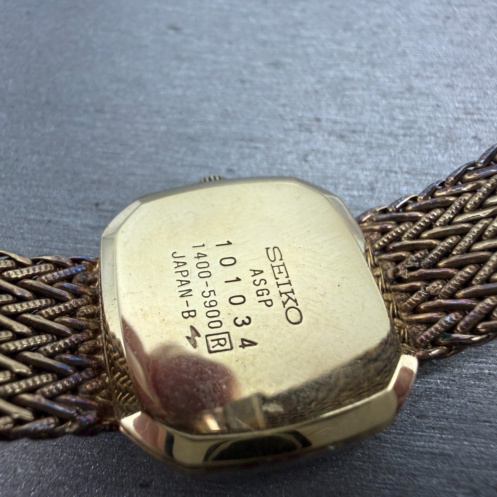 Seiko Watch Women 21mm Champagne Dial Gold Tone Rectangle 1400-5900 New Battery9