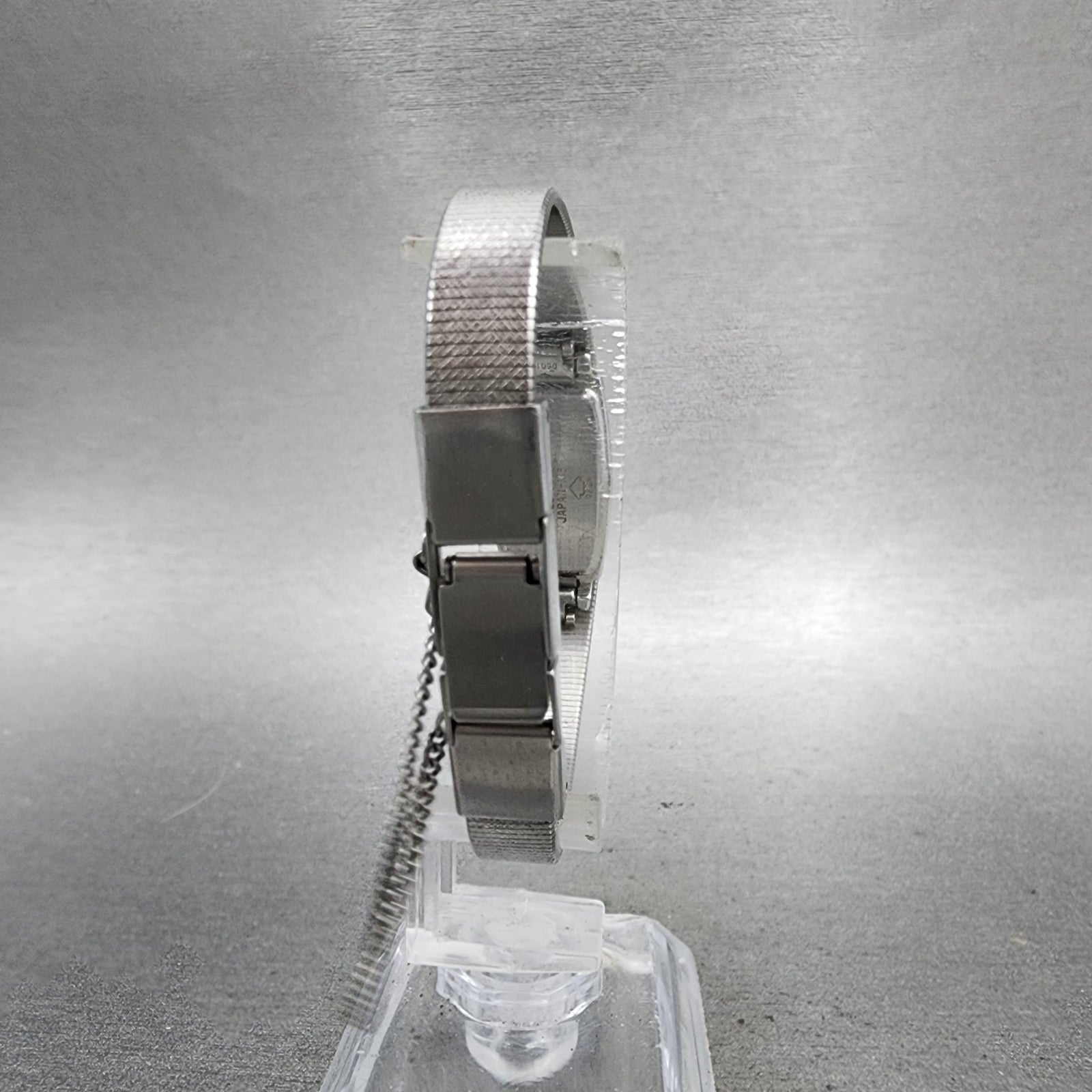 Seiko Tank Watch Women 13mm Silver Dial Silver Tone 13206070 New Battery7