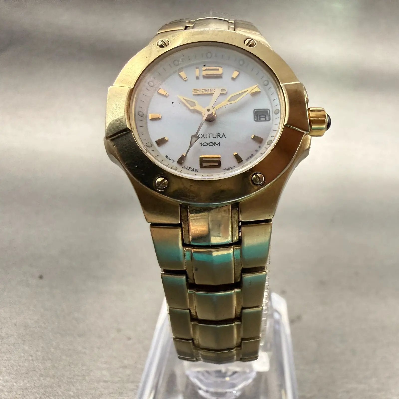 Seiko Coutura Watch Women 26mm MOP Dial Gold Tone Date Round 7N82-0CA0 New Batt5
