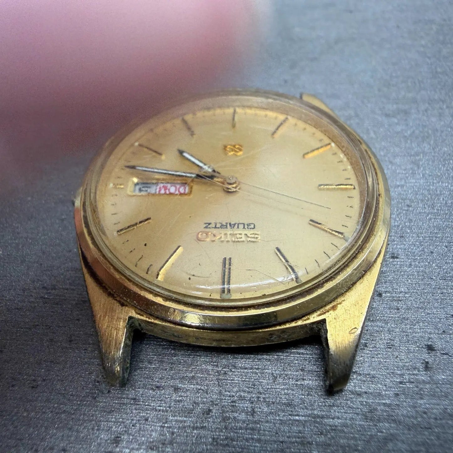 48043076
