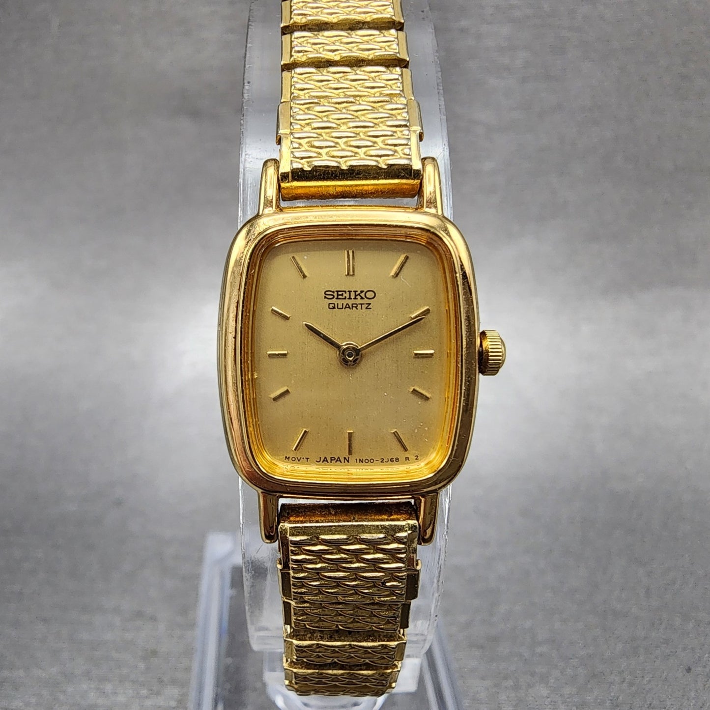 Seiko Watch Women 18mm Champagne Dial Gold Tone Rectangle 1N005K29 New Battery0