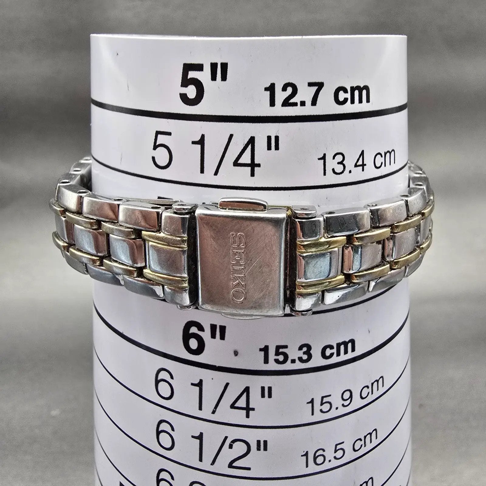 Seiko Solar Watch Women 28mm MOP Dial Two Tone Date Gemmed Round V137-0AD0 Works9