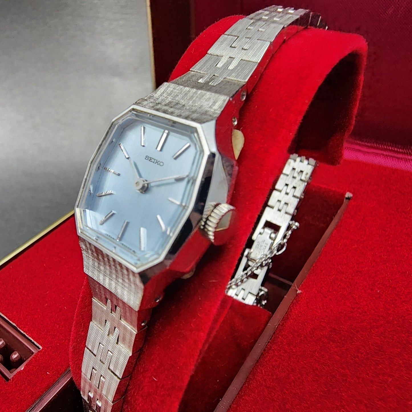 Seiko Watch Women 19mm Blue Dial Silver Tone Rectangle Manual Wind Runs NOS2