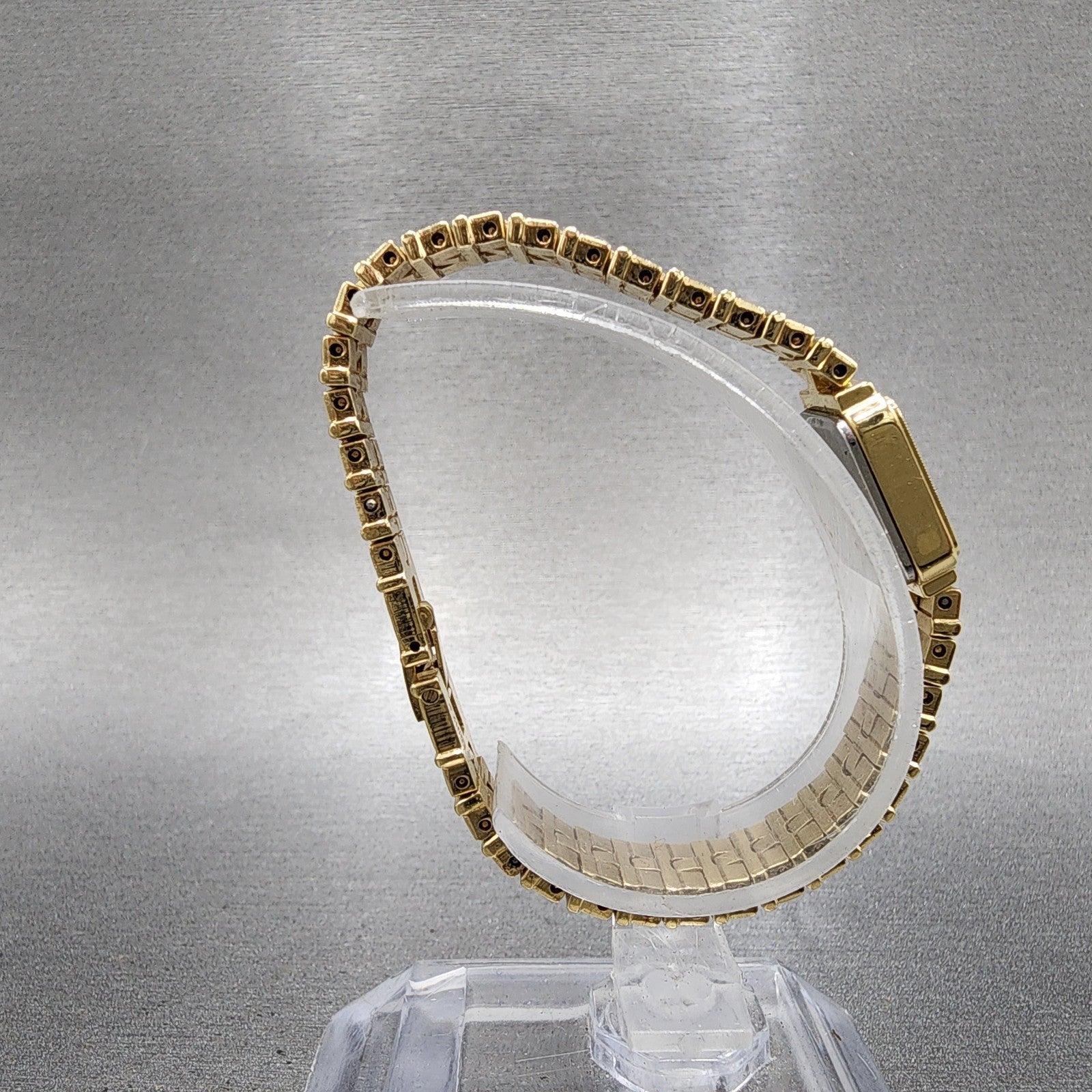 Seiko Tank Watch Women 13mm Gold Tone Rectangle 1e205689 New Battery8