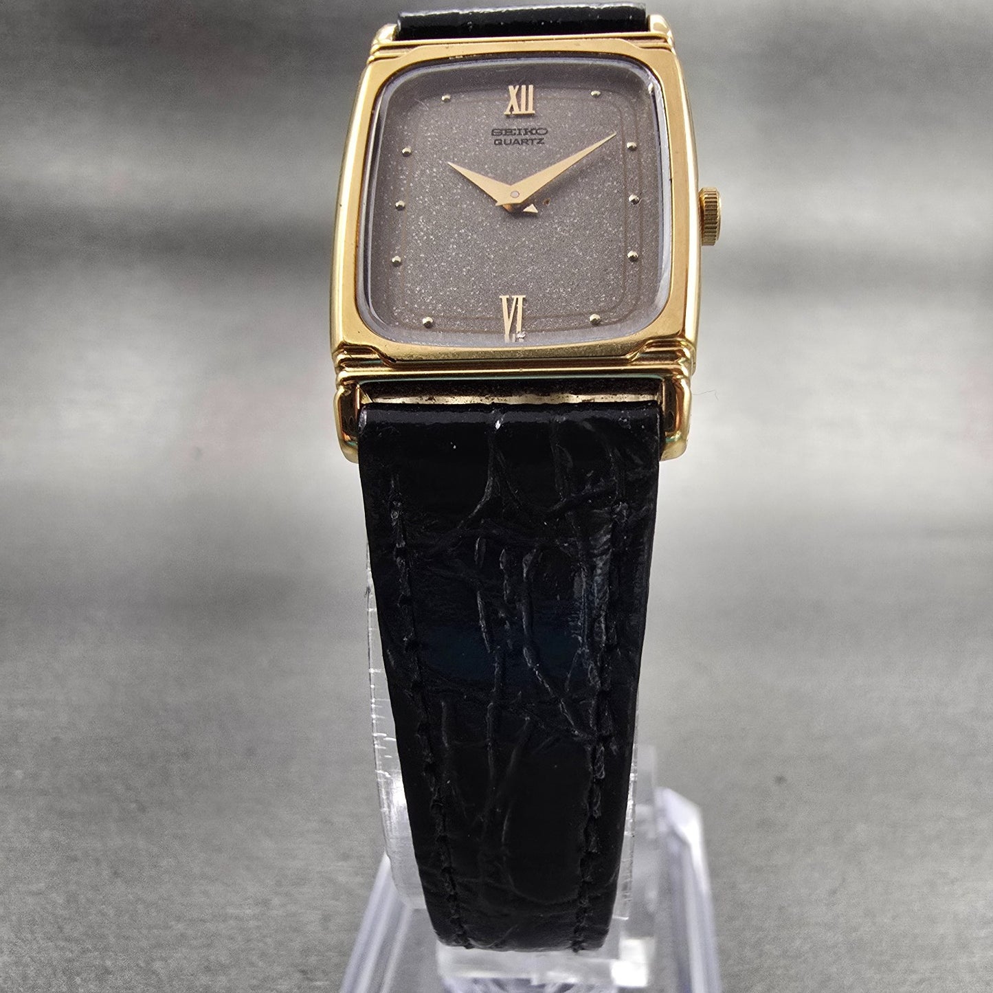 Seiko Watch Women 19mm Gray Dial Gold Tone Rectangle 2B20-5449 New Battery VTG5